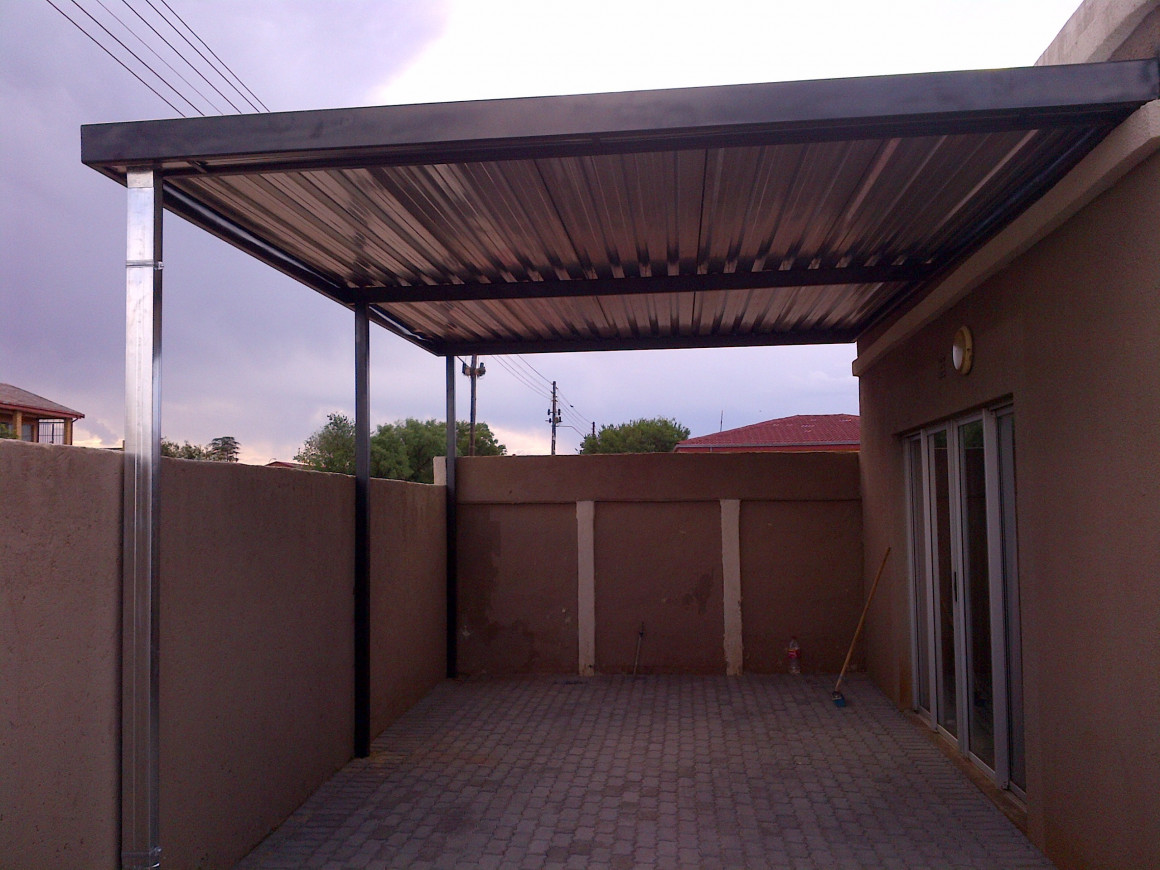 carport installation team